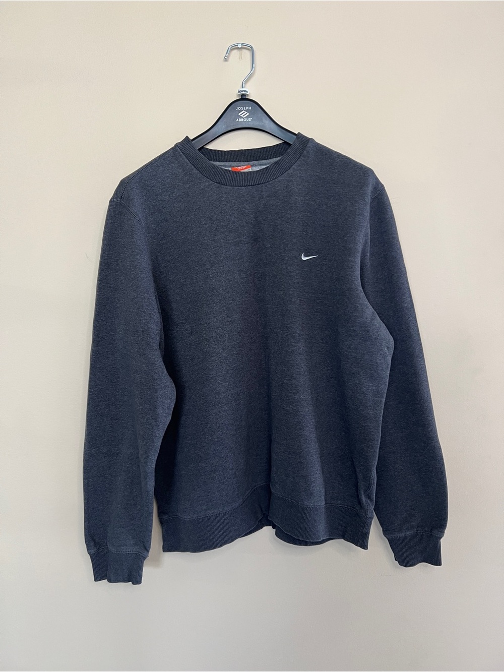 Nike Men’s Charcoal Crewneck Sweatshirt with Swoosh